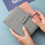 Couverture passeport pour le protéger d'éventuels dommages. - Image 2